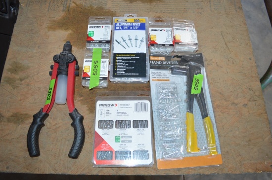 Rivet Gun W/ Assorted Rivets
