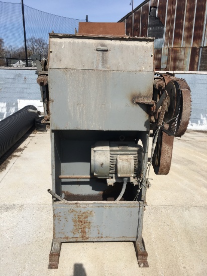 Rosskamp Style 3 Phase 220/440 Feed Mill Grain Cracker