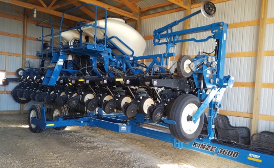 ’15 Kinze 3600 12/23 Interplant Bulk Fill ASD Planter