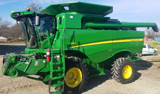 ’14 JD S650 Combine