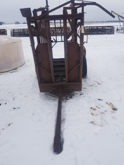 Foremost Cattle Chute w/ head gate & sliding rear gate