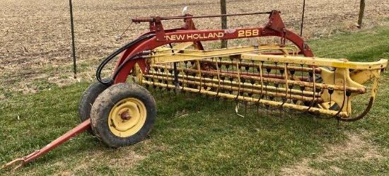 New Holland 258 Rolabar Hyd. Drive Rake