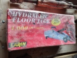 4,000 lb Hyd. Floor Jack