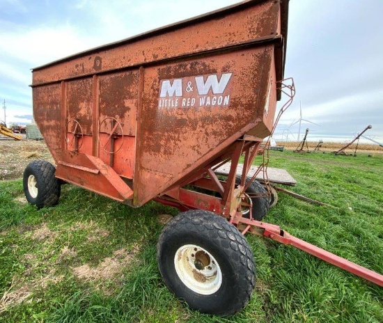 M&W 375 Bu. Side Dump Wagon