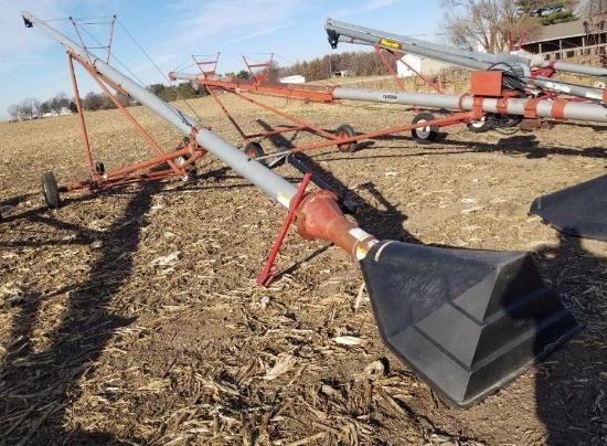 Mayrath 60'-8" PTO Center Drive Auger