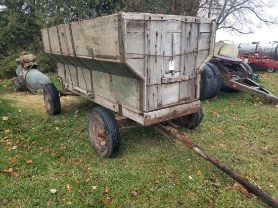 Wooden Flare Box Wagon on gear