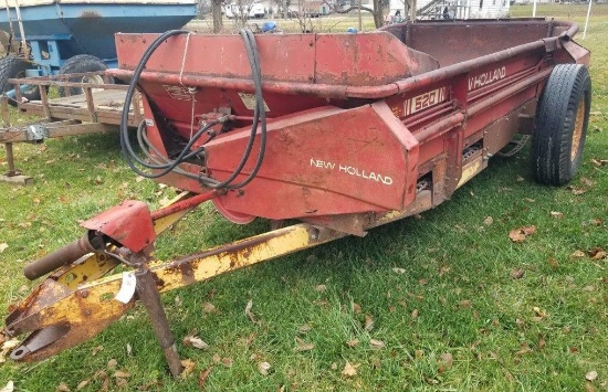 New Holland 520 Manure Spreader