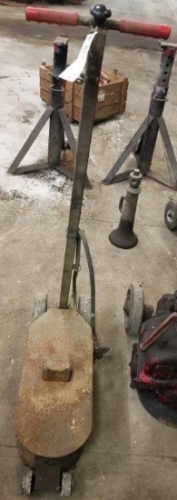 HD Double Pneumatic Jack on Wheels