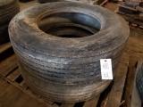 275/80R22.5 Tire