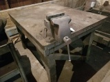 Work Bench w/ Vise