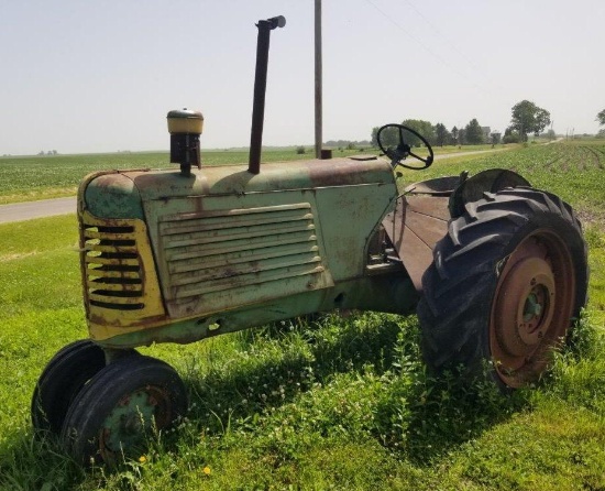 Oliver Row Crop 88 NF Gas Tractor