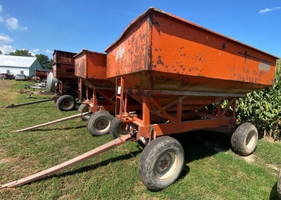Bradford 225 bu. Gravity Wagon
