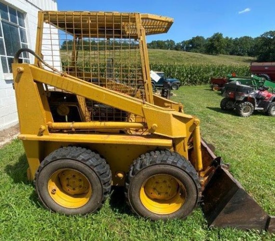 Case 1830 Skid Loader, gas eng.