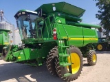 2004 JD 9560 Combine