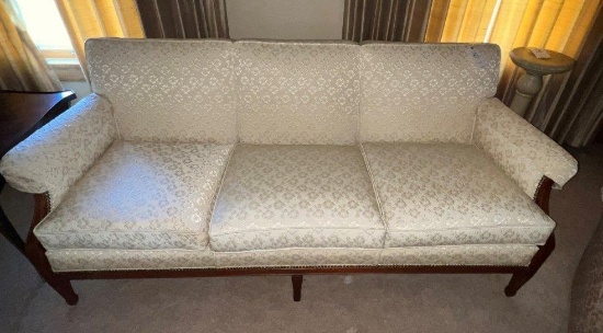 80" 3 Cushion Sofa