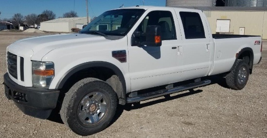 2008 Ford F350 crew cab, 4 door, 4X4 Pickup