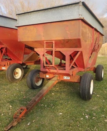 300 bu. gravity wagon on Kory 8278 gear