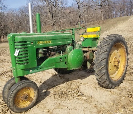 1952 JD A Tractor