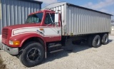 1992 IH 4900 Tandem Grain Truck