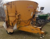 Kuhn Knight 5135 Feed / Mixer Wagon