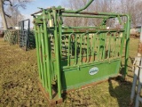 Powder River Cattle Squeeze Chute