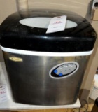 Mr. Freeze table top ice maker