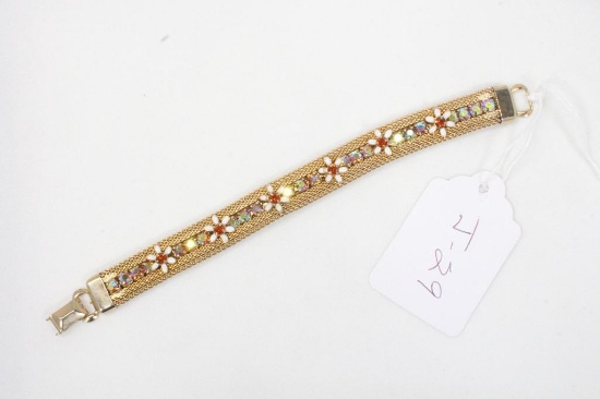 Costume 7" Weiss Flower Design Woven Bracelet