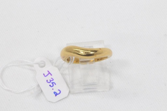 18k Yellow Gold Wavy Dome Band