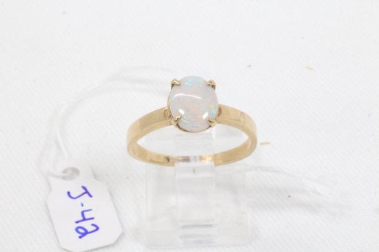 18k Yellow Gold Oval Opal 4 Prong Ring