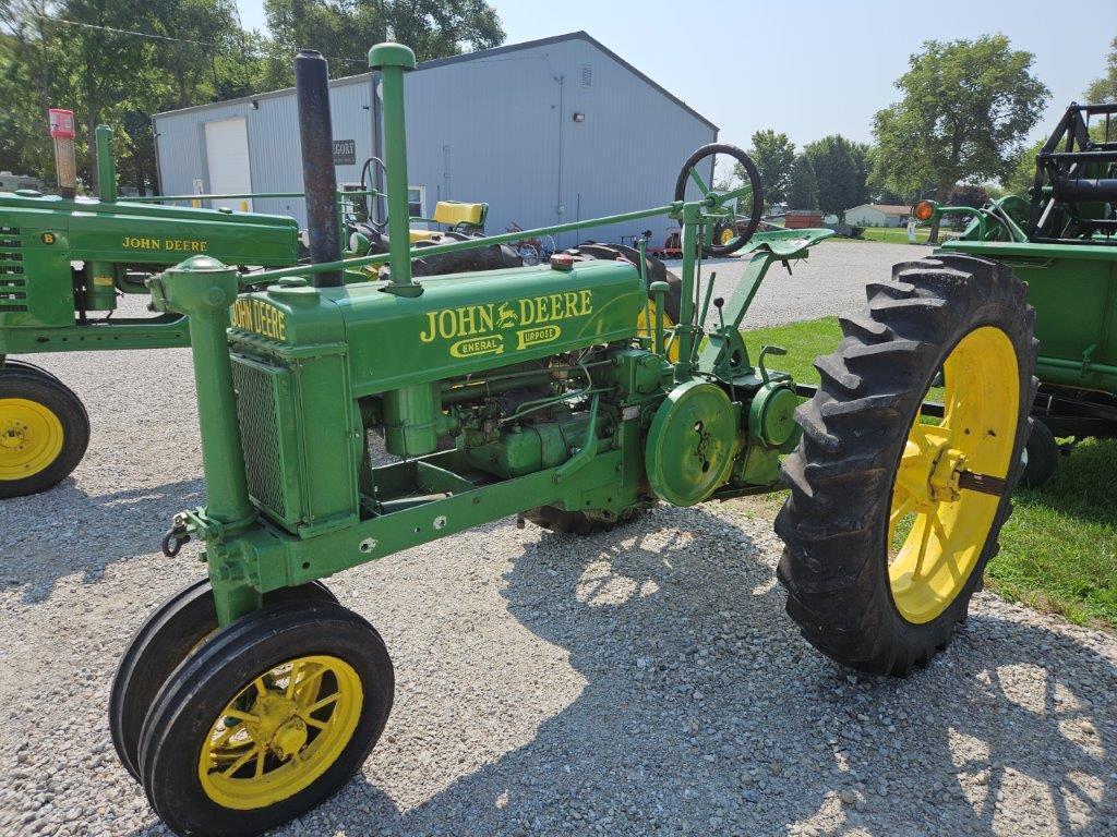 1937 John Deere B Tractor | Proxibid