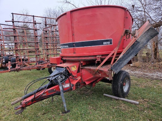 Case IH 8610 Tub Grinder / Bale Processor
