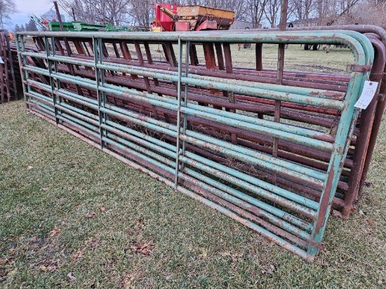 16' Steel Cattle Gate, green