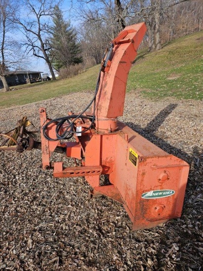 New Idea 3pt snow blower