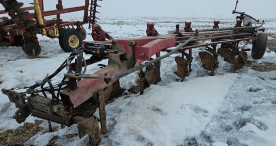 735 IH Variable Width 5 Bottom Plow, spring coulters.