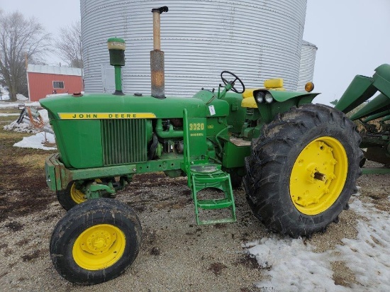 1968 John Deere 3020 D Tractor