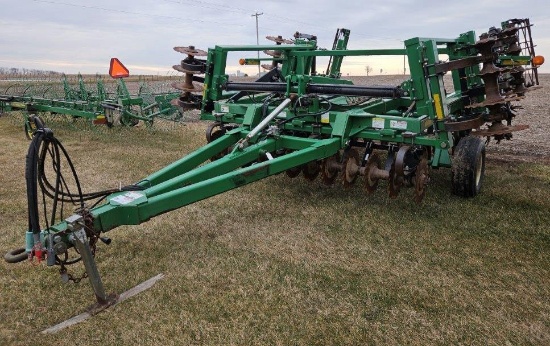 Great Plains 1700TT 16' Vertical Tillage Tool