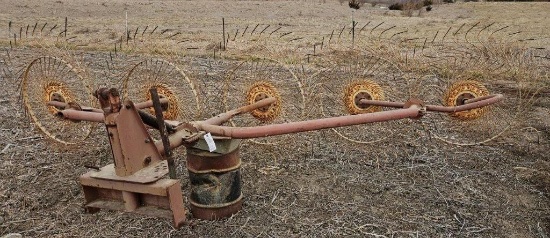 5 Wheel 3 Pt. Rotary Hay Rake