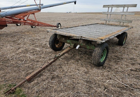 Older Hayrack on running gear