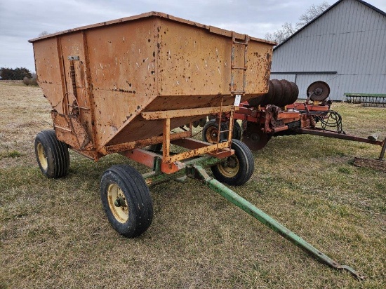 Farm King 175 Bu. Gravity Wagon