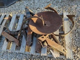 Lot - 5 field cult. shanks & 1 disk blade