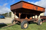 200 Bu. Gravity Wagon on AC gear