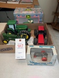 JD tractor clock, ceramic JD tractor