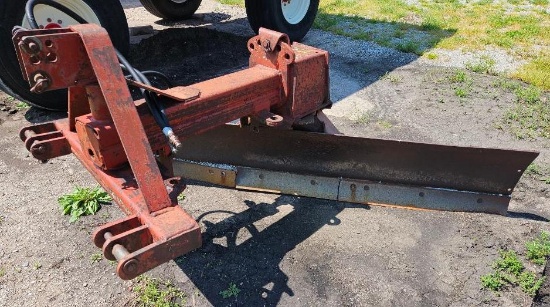 8' 3pt Rear Blade w/ hyd offset