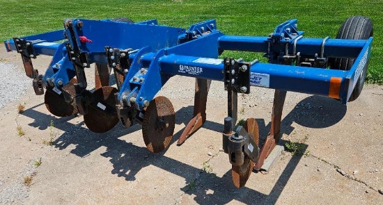 Blu-Jet SubTiller II 3pt 4 shank Ripper