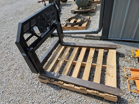 Blue Diamond 48" Pallet Forks, SS attach