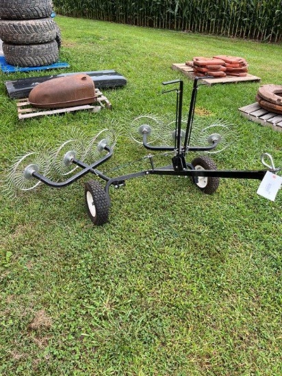 Pull-type 6 wheel lawn rake