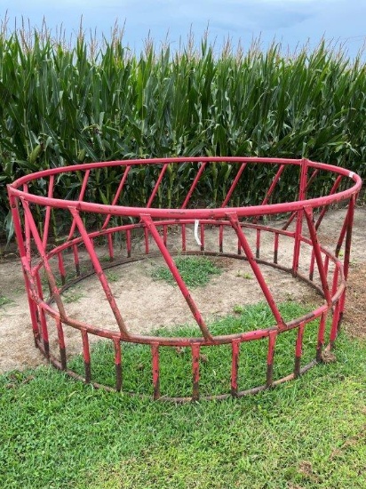 8' Applegate red hay ring