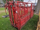 Stronghold manual cattle squeeze chute, palpation cage.
