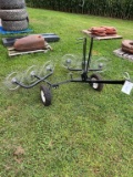 Pull-type 6 wheel lawn rake
