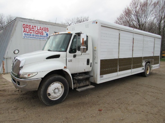 2006 International 4300 Propane/Beverage Truck